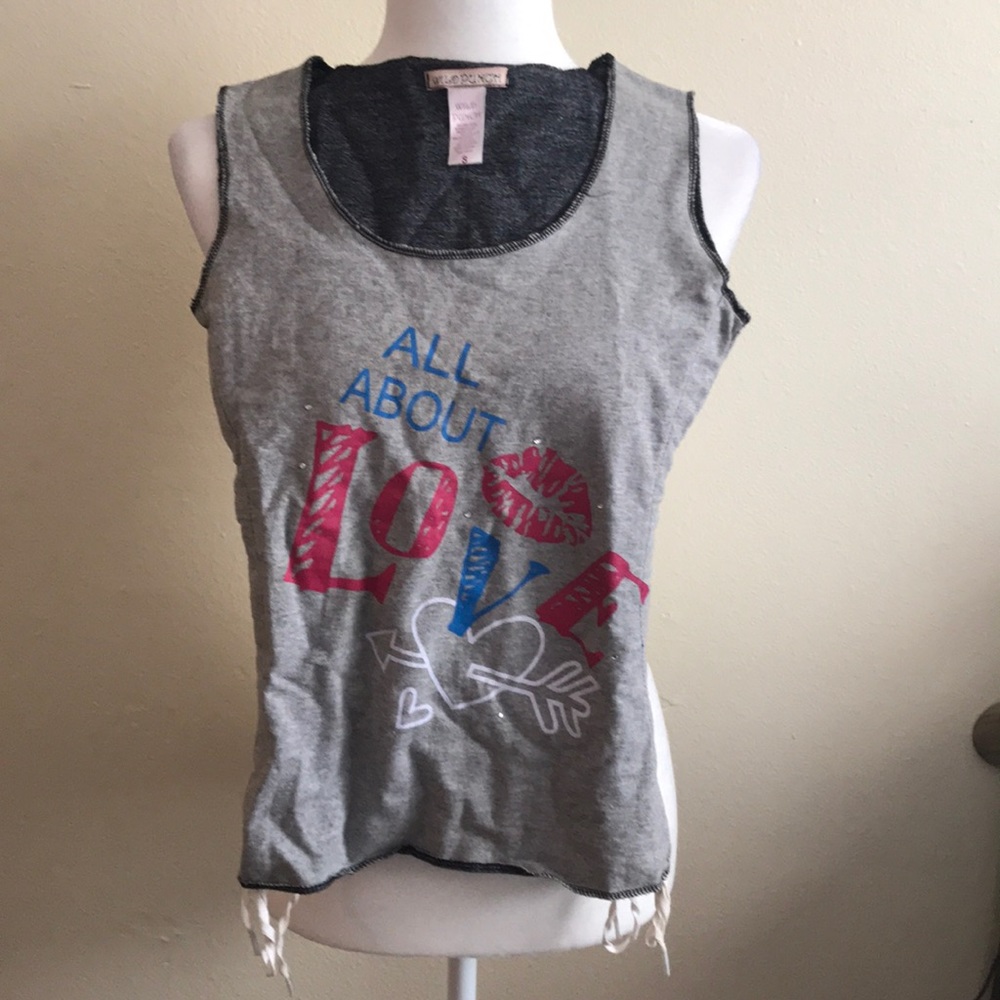 ❤️2/$10 or 3/$12❤️ Wild Punch Tank Top